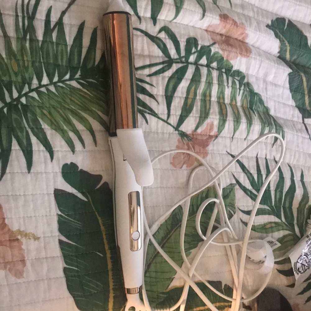 Kristen Ess curling iron